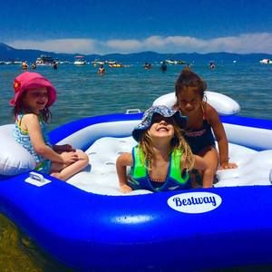 Meet your Posher, Stacy